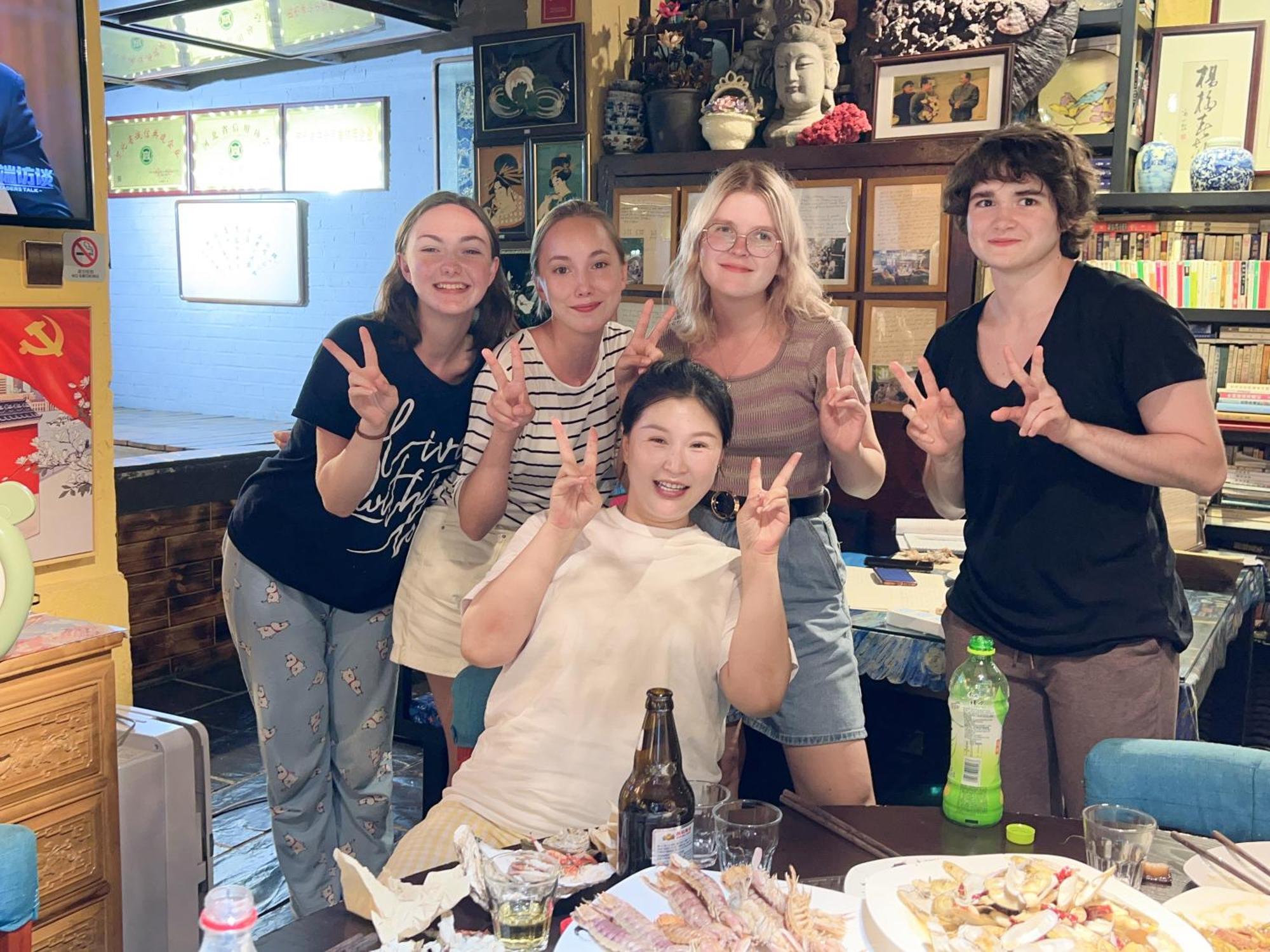 Guixu Huatang Homestay 秦皇島市 エクステリア 写真